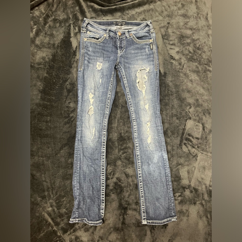 Size 28 silver jeans length 32
